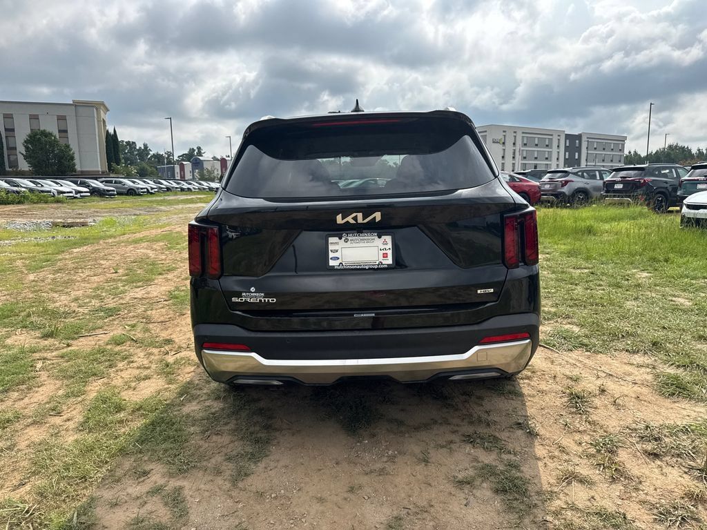 New 2025 Kia Sorento EX FWD image 4