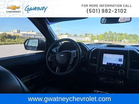 Used 2020 Ford Expedition XLT w/ Equipment Group 202A AWD/4WD image 29