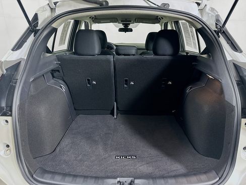Used 2024 Nissan Kicks SV w/ Exterior Package image 25