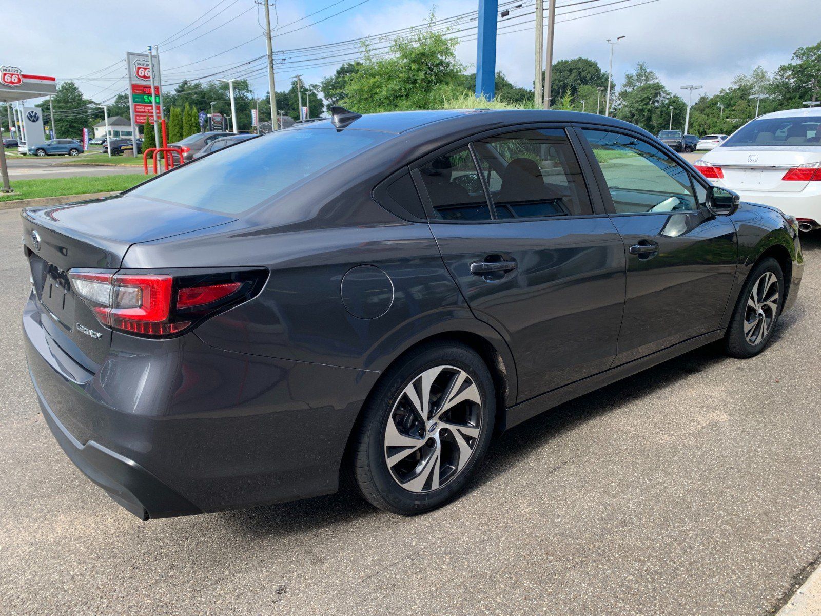 Used 2023 Subaru Legacy Premium AWD/4WD image 7