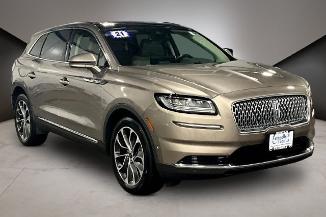 Used 2021 Lincoln Nautilus Reserve w/ Equipment Group 201A AWD/4WD image 3