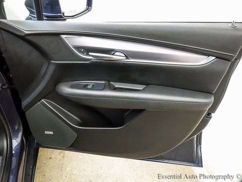 Used 2019 Cadillac XT5 Luxury image 24