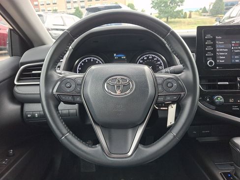 Used 2024 Toyota Camry SE FWD image 18