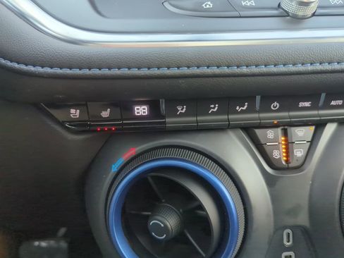 Certified 2025 Chevrolet Blazer RS w/ Driver Confidence II Package image 29