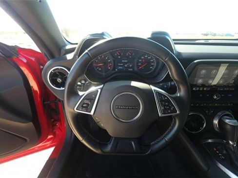 Used 2020 Chevrolet Camaro LT w/ RS Package image 20