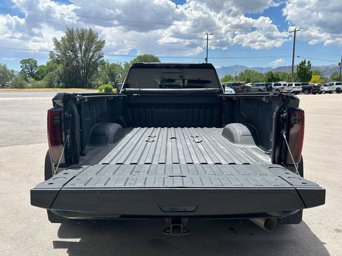 Used 2024 GMC Sierra 3500 Denali w/ Denali Reserve Package AWD/4WD image 7
