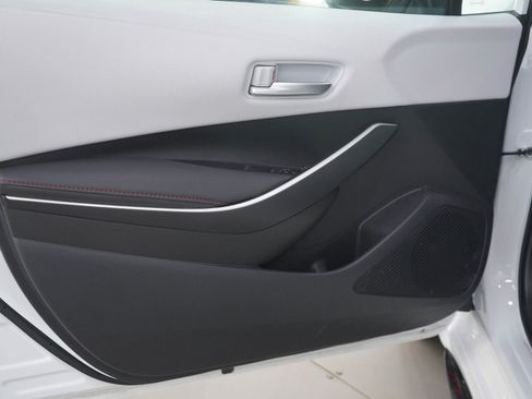 Used 2025 Toyota Corolla SE image 17