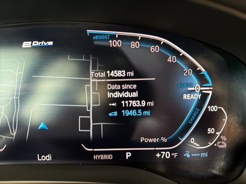 Used 2023 BMW 530e xDrive w/ Premium Package AWD/4WD image 31
