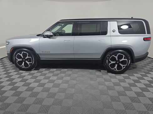 Used 2024 Rivian R1S Adventure AWD/4WD image 2