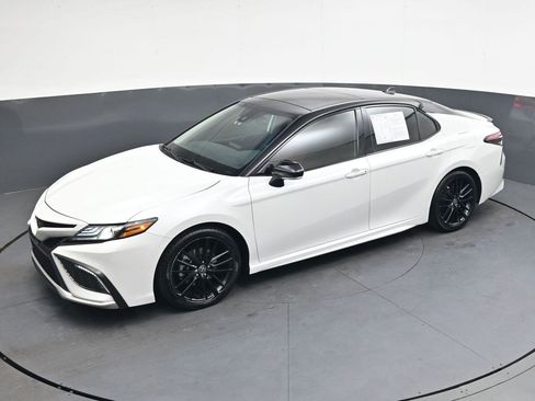 Used 2023 Toyota Camry XSE FWD image 26