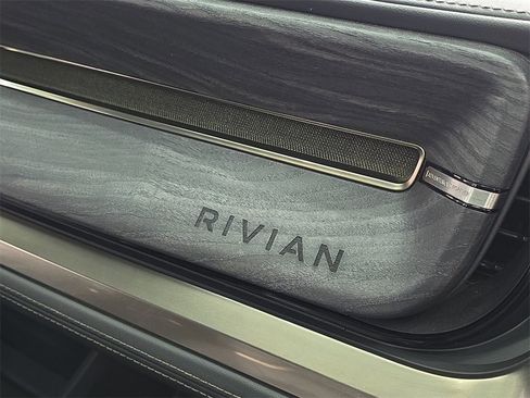 Used 2022 Rivian R1T Adventure image 20
