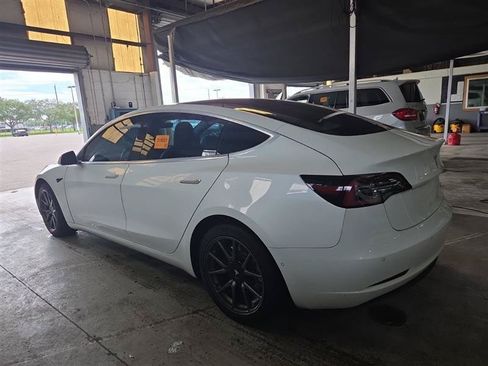 Used 2018 Tesla Model 3 Long Range AWD/4WD image 4