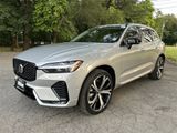 Certified 2023 Volvo XC60 B6 Ultimate w/ Protection Package Premier image 4