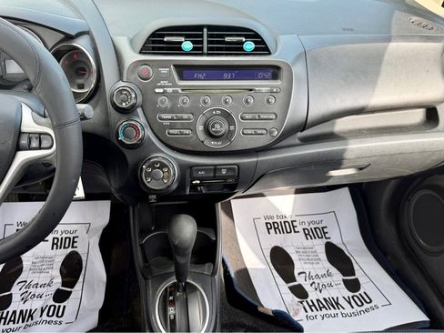 Used 2013 Honda Fit Sport image 11