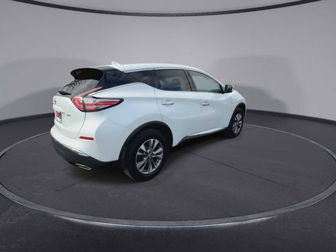 Used 2018 Nissan Murano S image 8