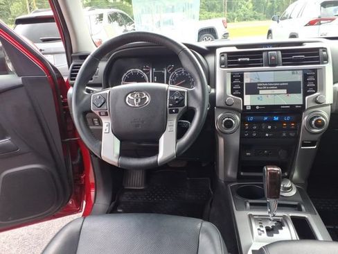 Used 2021 Toyota 4Runner Limited AWD/4WD image 11