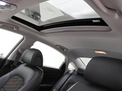 Used 2016 Hyundai Sonata Sport w/ Option Group 1V image 16