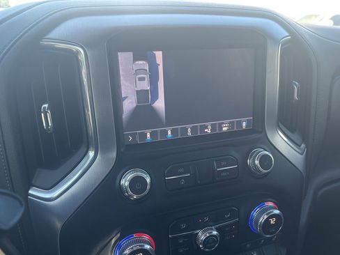 Used 2019 GMC Sierra 1500 SLT w/ SLT Premium Package AWD/4WD image 17