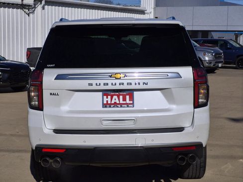 Used 2022 Chevrolet Suburban High Country image 5