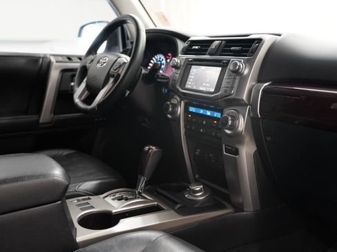 Used 2016 Toyota 4Runner Limited AWD/4WD image 17