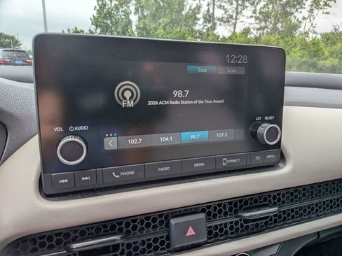 Used 2025 Honda HR-V LX image 25