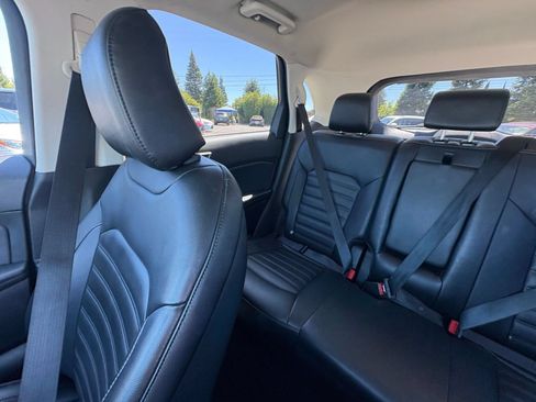 Used 2024 Ford Edge SEL AWD/4WD image 35