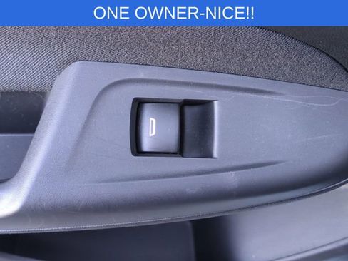 Used 2023 Chevrolet Bolt EUV LT image 32