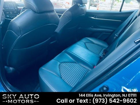 Used 2023 Toyota Camry SE FWD image 10