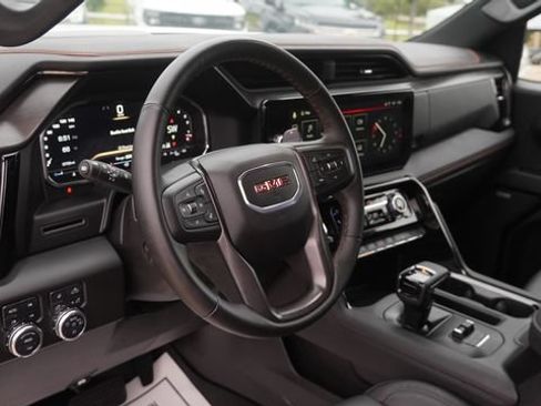 Used 2025 GMC Sierra 1500 AT4 AWD/4WD image 17