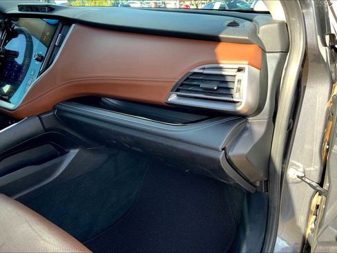 Used 2020 Subaru Outback Touring XT image 19