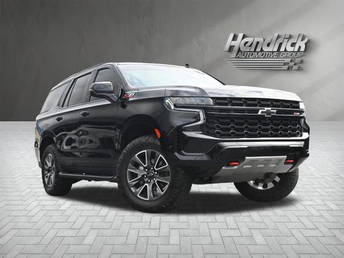Used 2024 Chevrolet Tahoe Z71 w/ Luxury Package AWD/4WD image 2