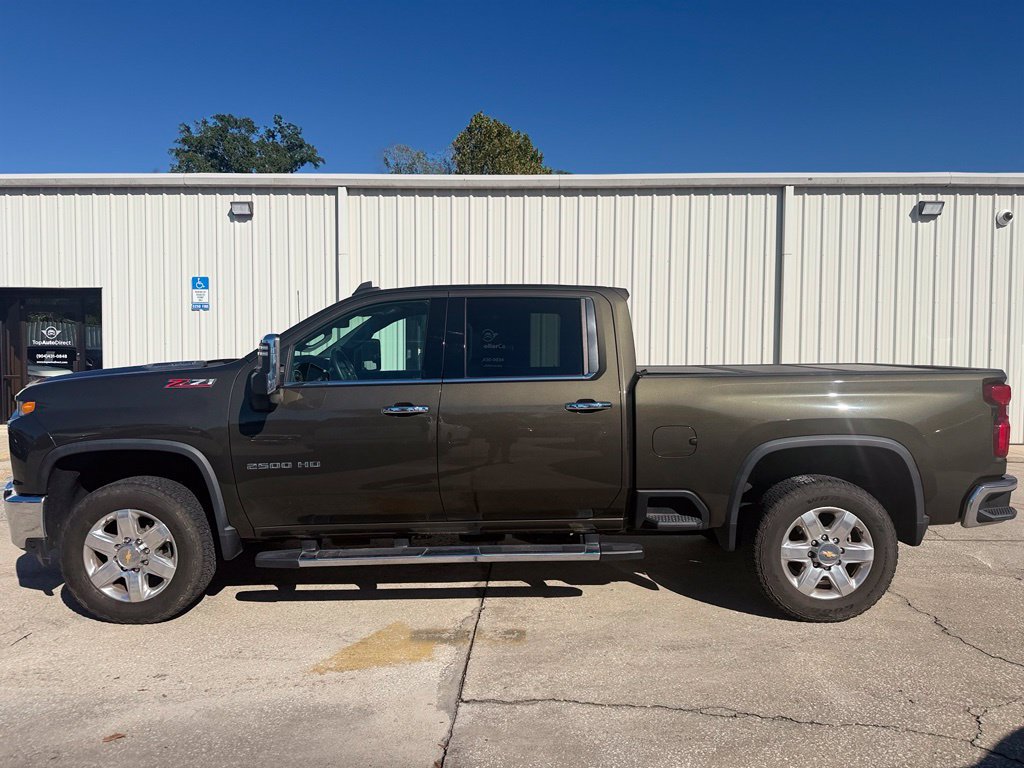 Used 2023 Chevrolet Silverado 2500 LTZ AWD/4WD image 2