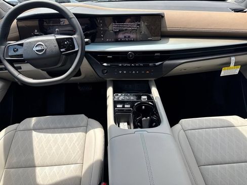 New 2026 Nissan Murano Platinum w/ Cargo Package AWD/4WD image 16