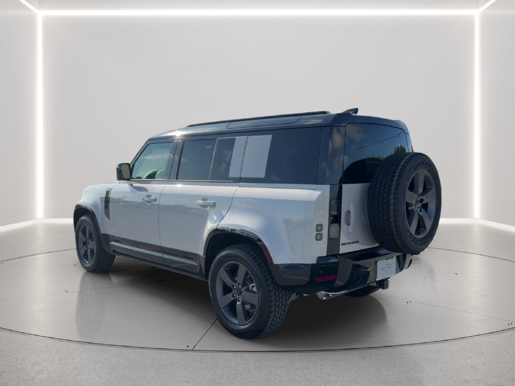 New 2026 Land Rover Defender 110 X-Dynamic SE AWD/4WD image 7