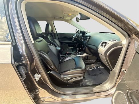 Used 2021 Jeep Compass Latitude w/ Convenience Group image 27