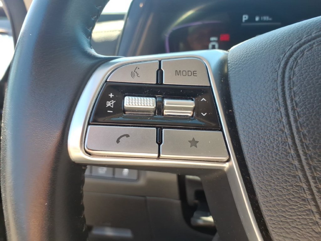 Used 2025 Kia Telluride S AWD/4WD image 9