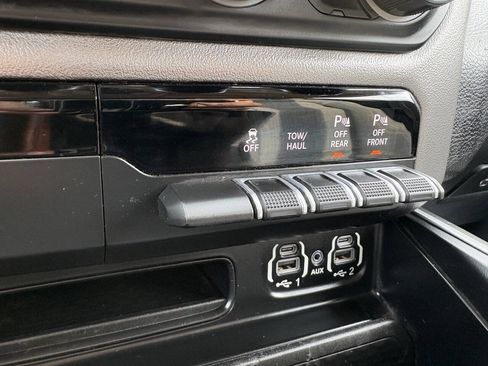 Used 2020 RAM 1500 Big Horn AWD/4WD image 41