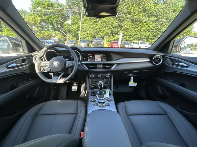 New 2026 Alfa Romeo Stelvio Sprint w/ Convenience Package AWD/4WD image 12