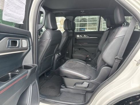 Certified 2025 Ford Explorer ST w/ Sun And Sound Package image 22