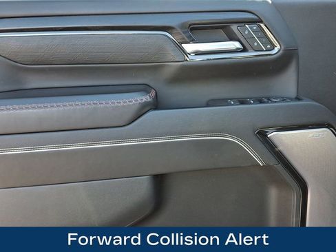 Used 2025 GMC Sierra 2500 AT4X image 21