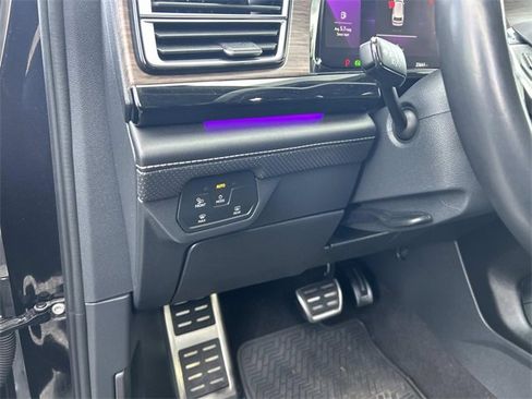 Used 2024 Volkswagen Atlas SEL Premium R-Line image 23