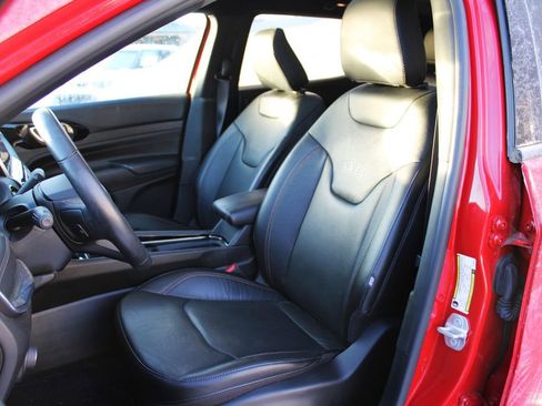 Used 2022 Jeep Compass High Altitude w/ (RED) Package image 6