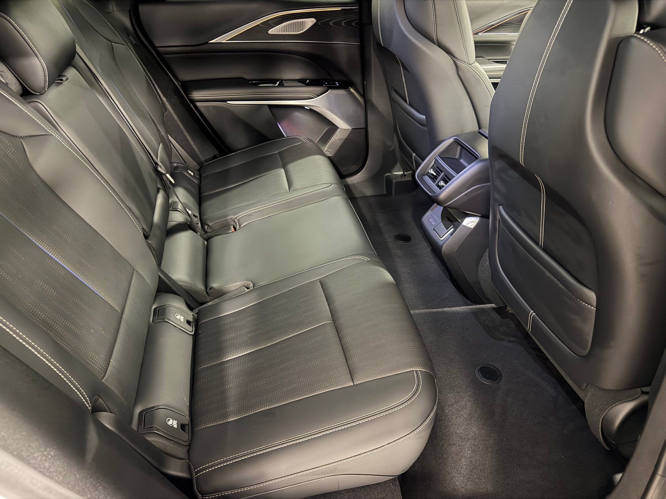 Certified 2024 Cadillac Lyriq Sport RWD image 48