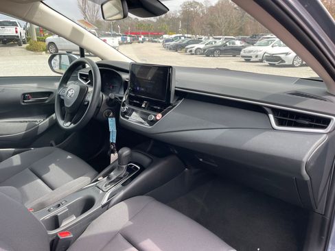 Used 2024 Toyota Corolla LE image 28