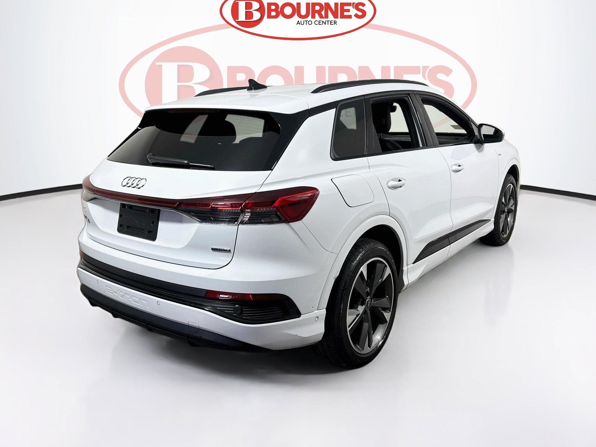 Used 2023 Audi Q4 e-tron Premium Plus w/ Premium Plus AWD/4WD image 11