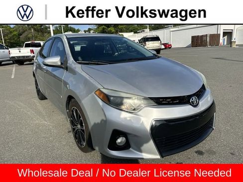 Used 2015 Toyota Corolla S w/ Driver Convenience Package FWD image 7
