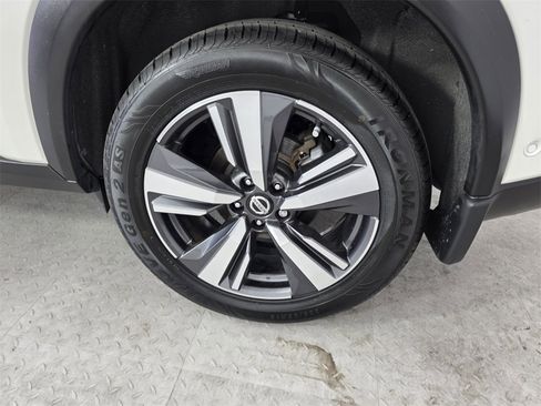 Used 2021 Nissan Rogue Platinum image 17