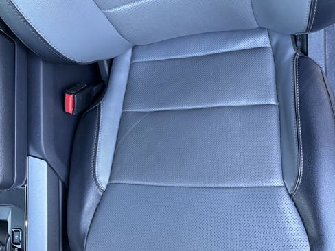 Used 2023 Ford F150 Lightning Lariat w/ Equipment Group 511A High image 10