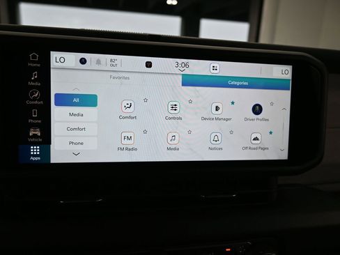 Used 2024 Jeep Gladiator Sport image 20