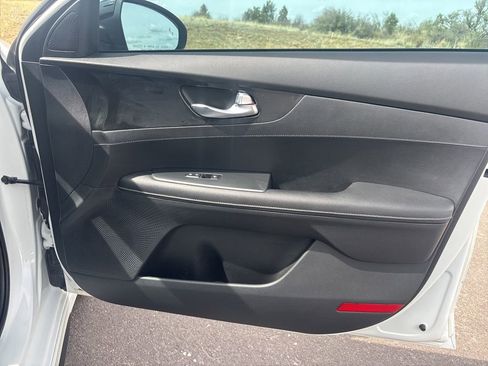 Used 2021 Kia Forte GT-Line image 17